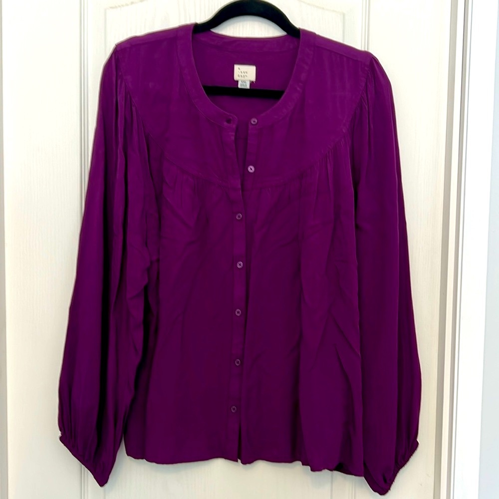 NWOT, Beautiful, deep purple/magenta blouse with gathered sleeves